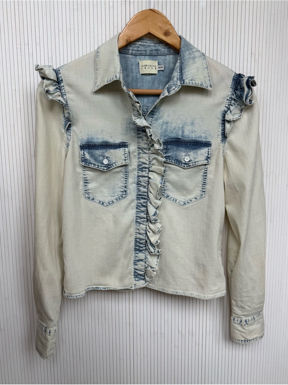 Alice + Olivia Jeans Ruffle Chambray Button Front Blouse Top XS Blue Ombre